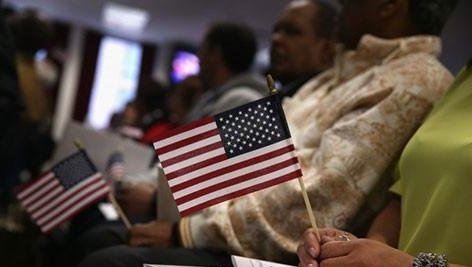 我是在子女年满18周岁之后入籍的。他/她能跟随我入籍吗？-2025 美国入籍考试练习 - 100/128题中英文对照模拟测试