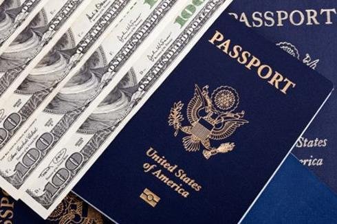 美国入籍申请需要多少钱？-2025 美国入籍考试练习 - 100/128题中英文对照模拟测试